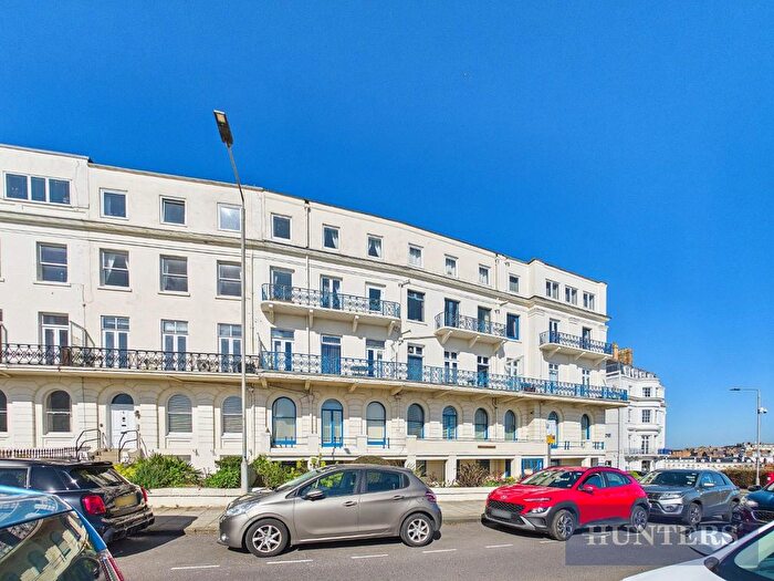 2 Bedroom Flat For Sale In Esplanade, Scarborough, YO11