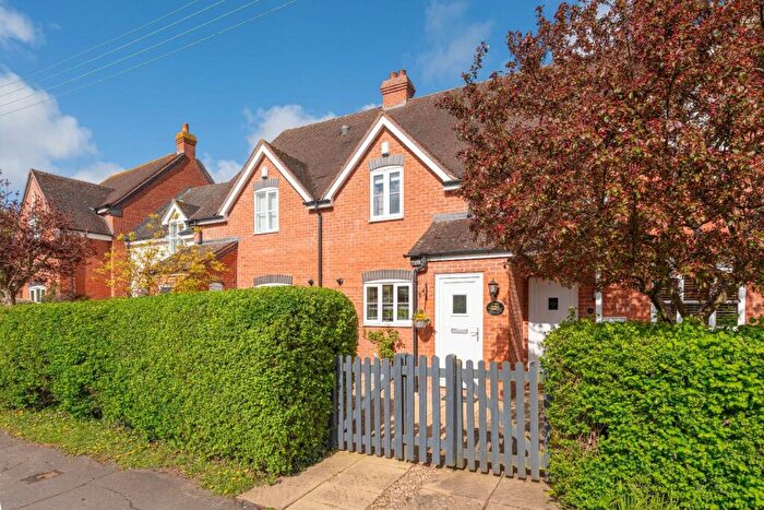 2 Bedroom Terraced House For Sale In Station Road, Wilmcote, CV37