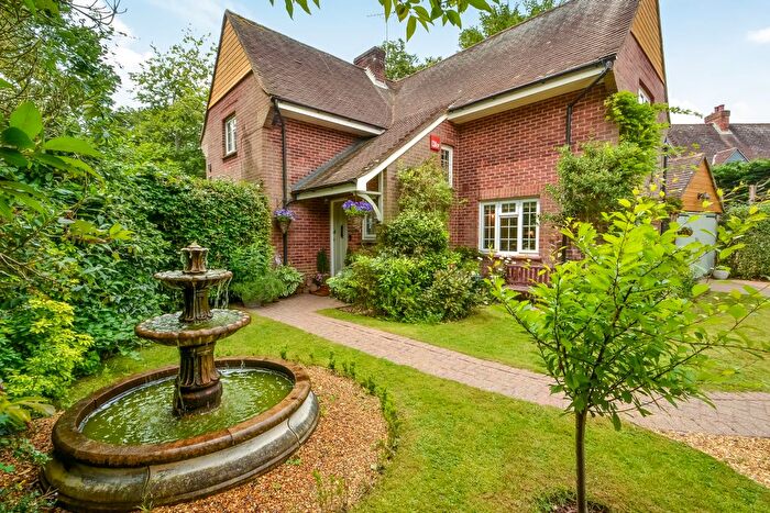 4 Bedroom Detached House For Sale In Havant, Hampshire, PO9