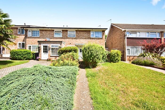 3 Bedroom End Of Terrace House For Sale In Snowdon Avenue, Maidstone, Kent, ME14
