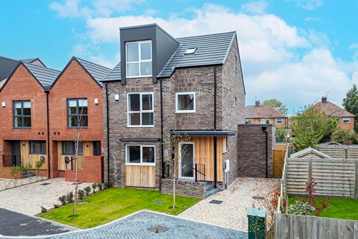 4 Bedroom Detached House For Sale In Firmin Way, Wilford, NG11