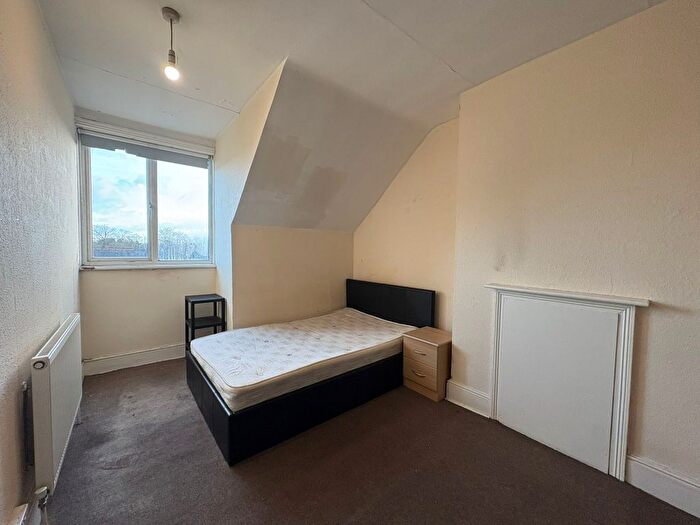 Studio To Rent In Portswood Road, Southampton, SO17