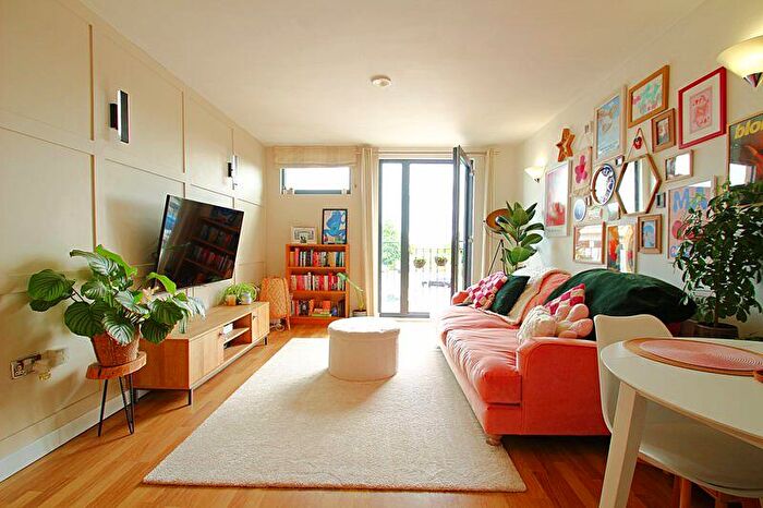 1 Bedroom Apartment For Sale In Lindon Court, Central Park, Rugby, CV23