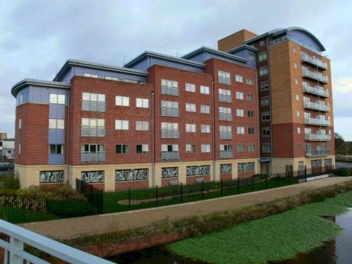 2 Bedroom Flat To Rent In Waterside Way, Wakefield WF1