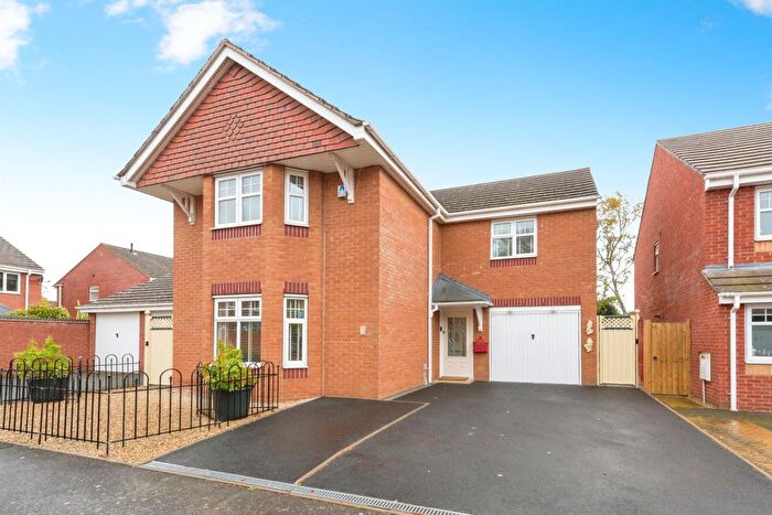 4 Bedroom Detached House For Sale In Richardson Way, Rugeley, WS15