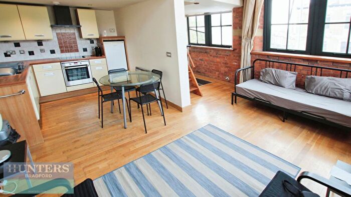 1 Bedroom Flat To Rent In Byron Studios, Byron Street, Bradford, BD3