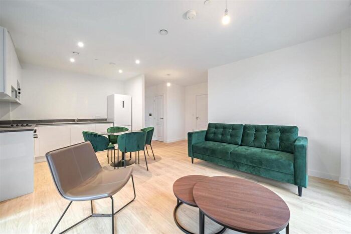 2 Bedroom Apartment To Rent In Belgrave Village, Birmingham, B12