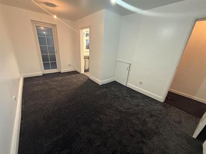 1 Bedroom House To Rent In Cambria Mews, Nottingham, NG3