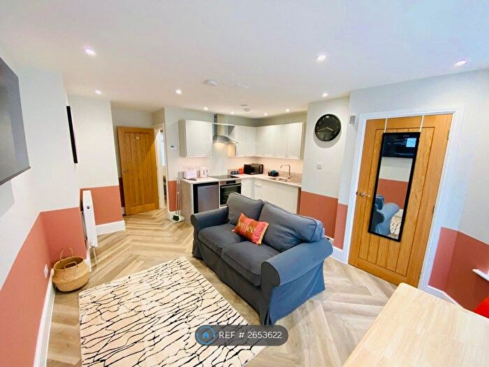 1 Bedroom Flat To Rent In Severn Road, Weston-Super-Mare, BS23