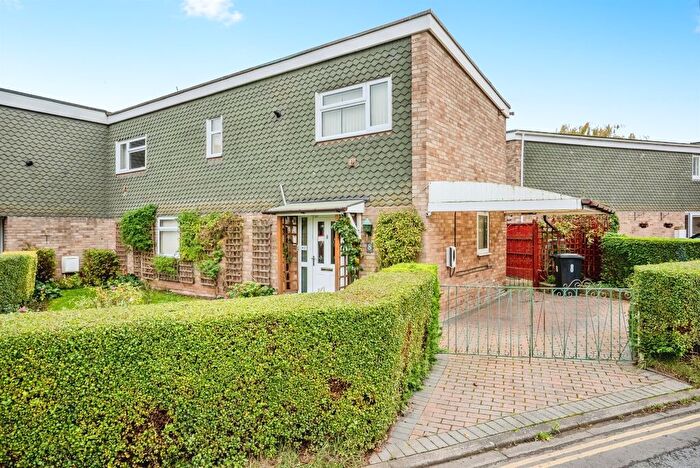 3 Bedroom End Of Terrace House For Sale In Bryngwyn Close, Hereford, HR1