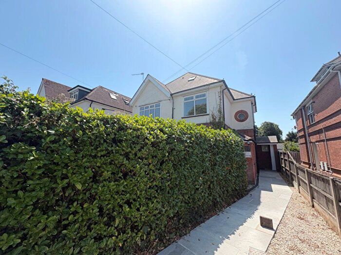 2 Bedroom Flat To Rent In Lowther Road, Charminster (), P07