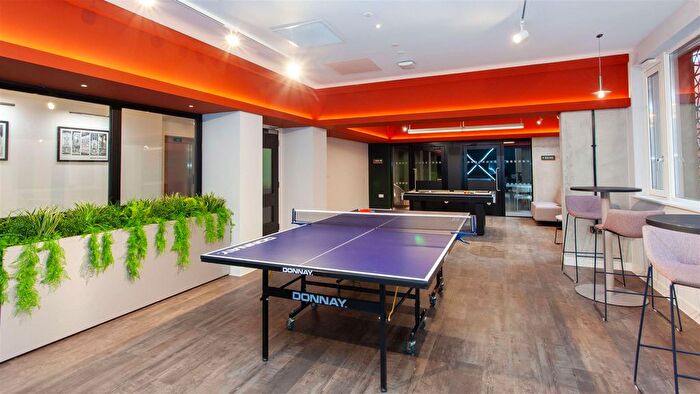 Studio To Rent In St James Boulevard, Newcastle Upon Tyne, NE4