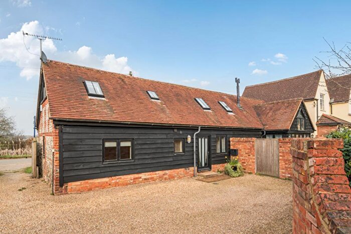 3 Bedroom Link Detached House To Rent In Chartridge, Chesham, HP5