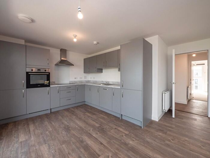 2 Bedroom Flat To Rent In Kilpatrick Grove, Edinburgh, EH6