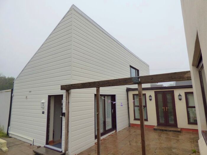 2 Bedroom Property To Rent In Llanteg, Narberth, SA67