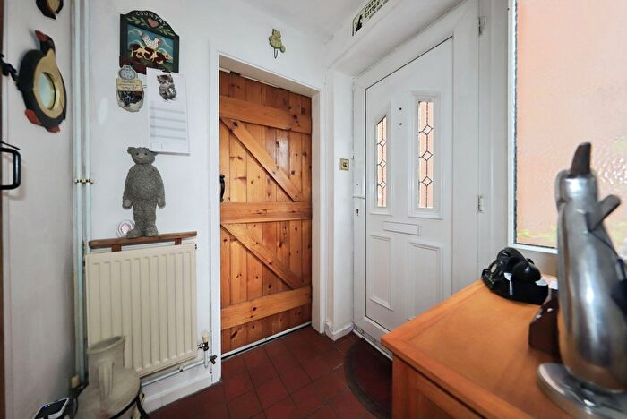 3 Bedroom Detached House For Sale In Edward Road, Perton Wolverhampton, Staffordshire, WV6