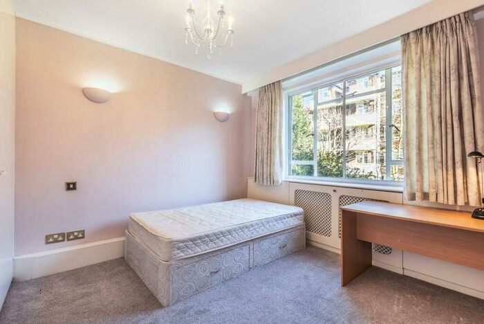2 Bedroom Apartment To Rent In Charlbert Street London, NW8