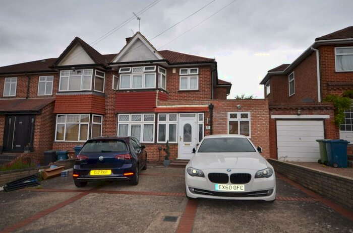 5 Bedroom Semi-Detached House To Rent In Coledale Drive, Stanmore, Middlesex, HA7