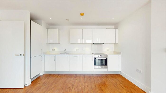 2 Bedroom Apartment For Sale In Citrine Apartments, New Gun Wharf, Bow, E3