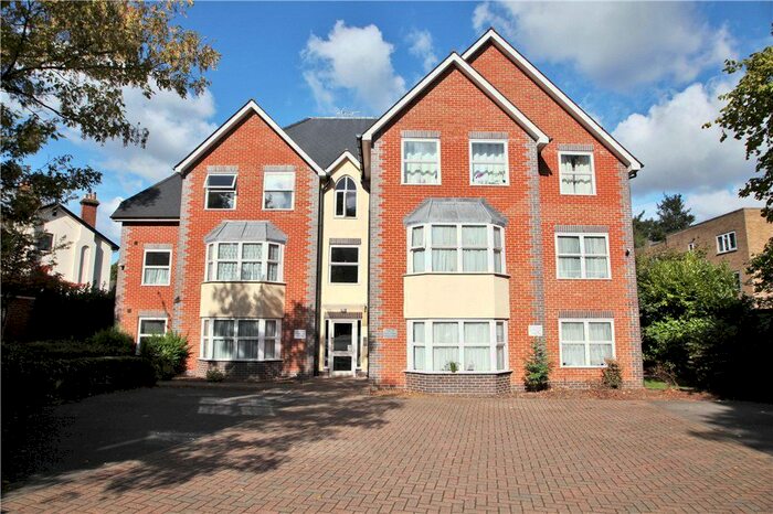 2 Bedroom Flat To Rent In Dean House, Erleigh Road, Reading, Berkshire, RG1