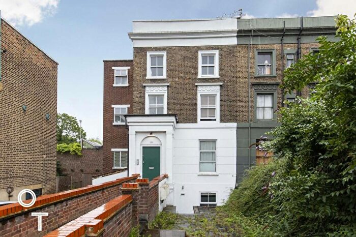 2 Bedroom Apartment To Rent In Leighton Road, NW5