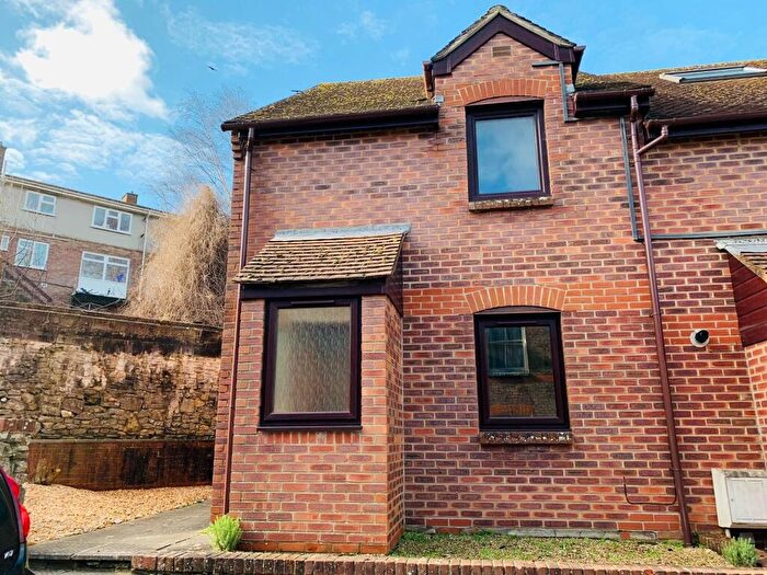 1 Bedroom Flat To Rent In Friary Hill, Dorchester, DT1