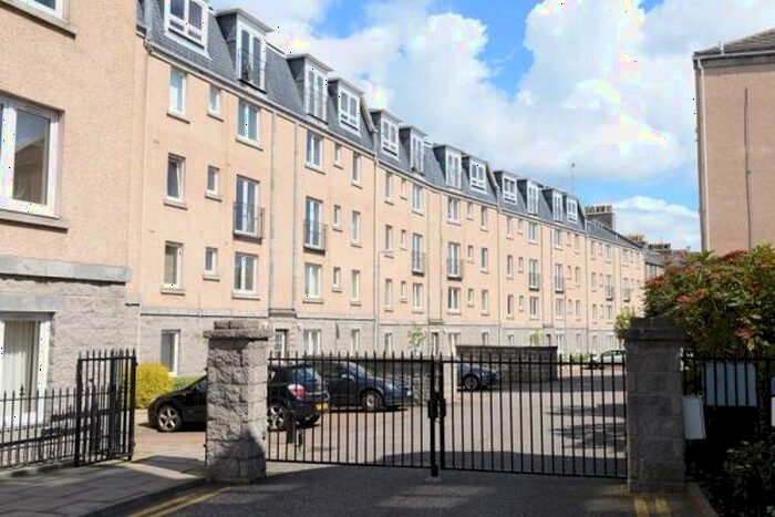 2 Bedroom Flat To Rent In Union Grove, Aberdeen, AB10