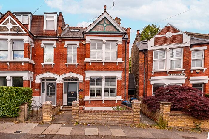 4 Bedroom End Of Terrace House For Sale In Ashcombe Road, London, SW19