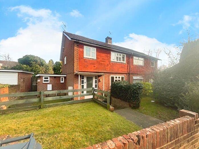 1 Bedroom Flat To Rent In St. Lukes Avenue, Maidstone, ME14