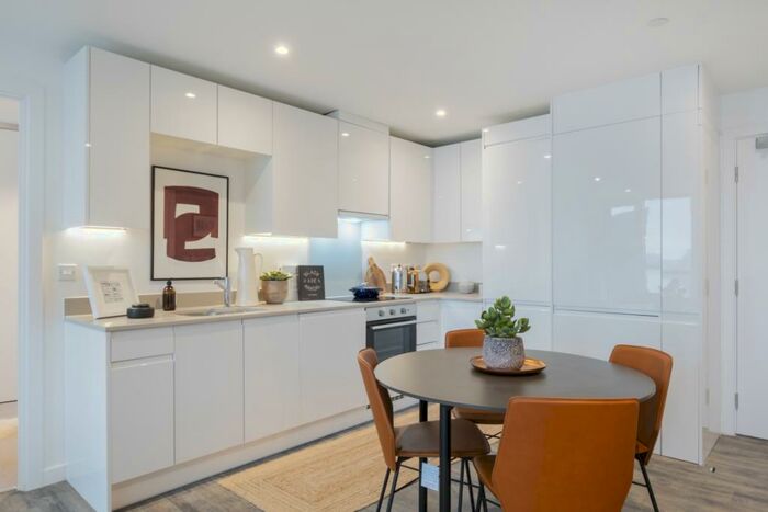 3 Bedroom Apartment To Rent In Strand Street Liverpool, L1