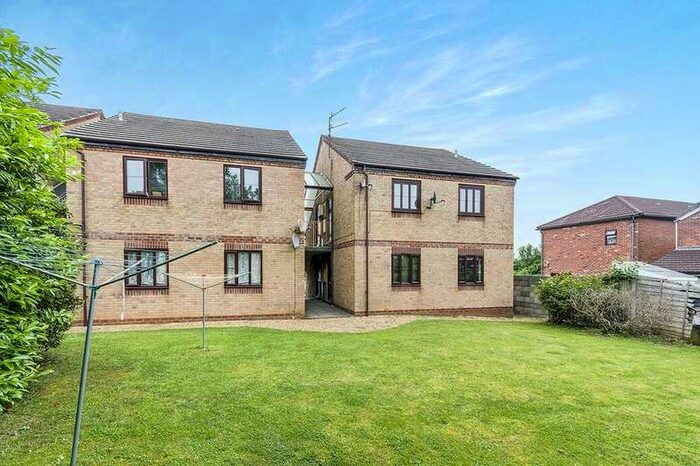 Flat To Rent In Harefield Road, Southampton, SO17