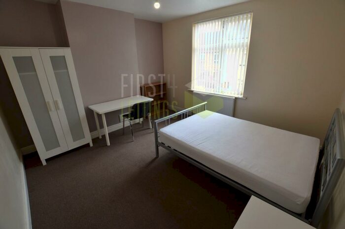 2 Bedroom Terraced House To Rent In Burns Street, Leicester, LE2