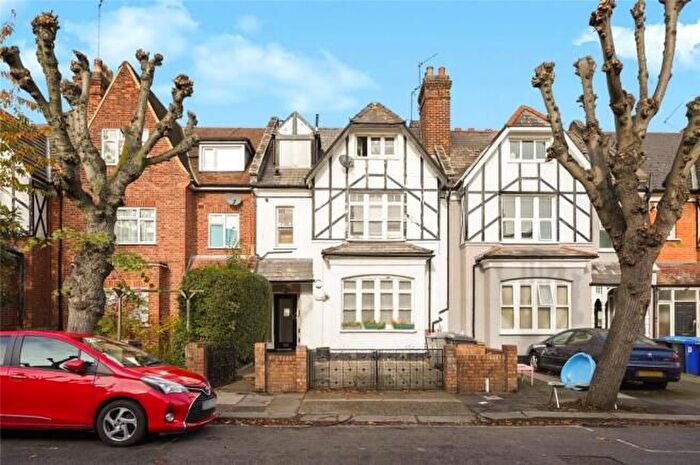 Studio To Rent In Stanley Gardens, London, NW2