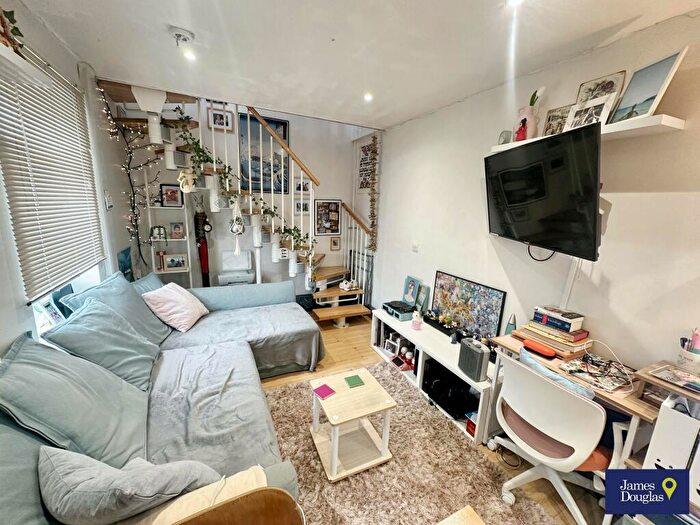 1 Bedroom House To Rent In Cottrell Road, Roath, Cardiff, CF24