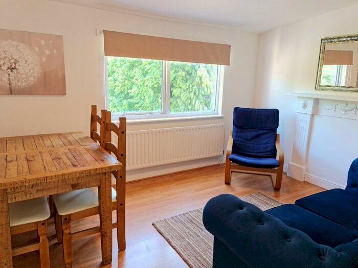 1 Bedroom Flat To Rent In Bournbrook Road, Selly Oak, Birmingham, B29