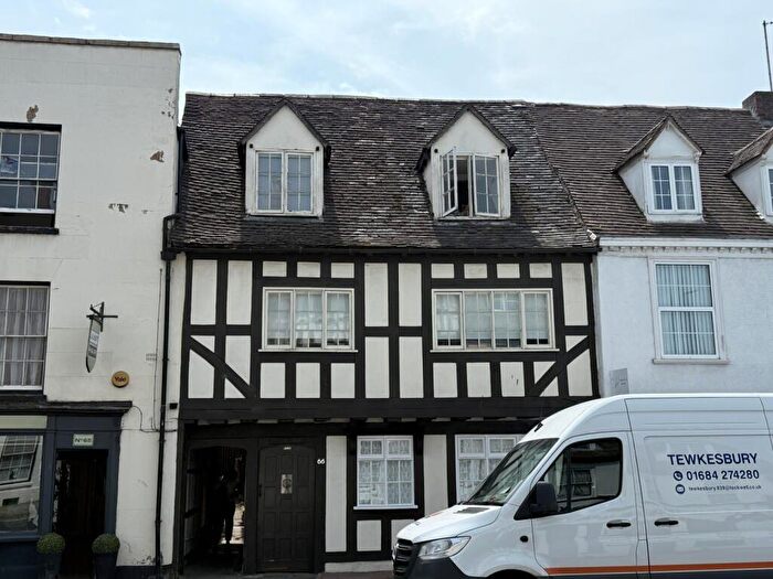 2 Bedroom Flat For Sale In Barton Street, Tewkesbury, GL20