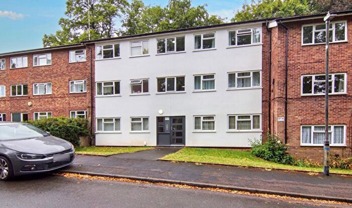 1 Bedroom Flat For Sale In Webster Avenue, Kenilworth, CV8