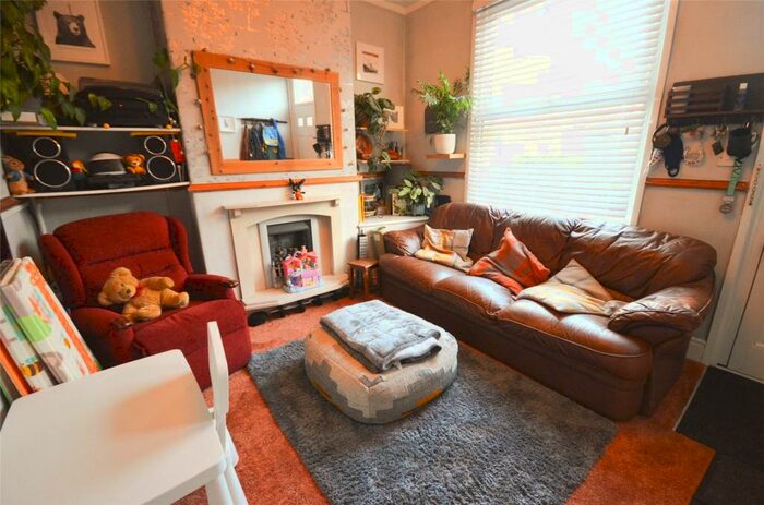 2 Bedroom End Of Terrace House To Rent In Lindfield Road, Reddish, Stockport, SK5