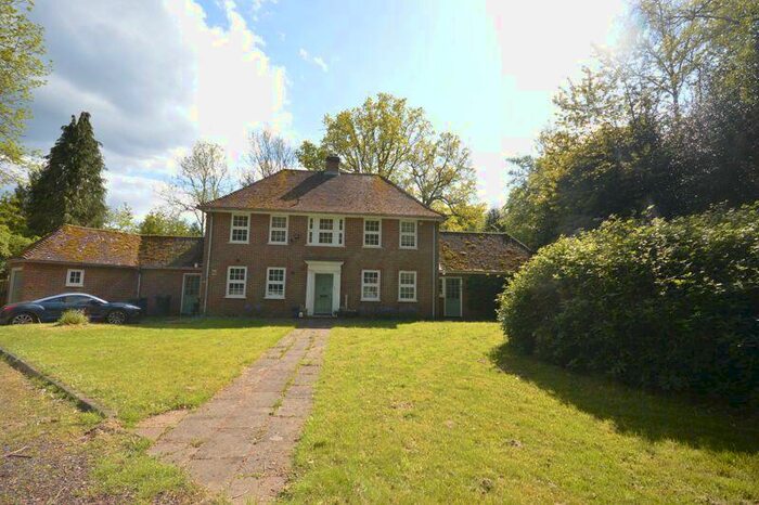 4 Bedroom Detached House To Rent In Penn Street, Amersham, HP7