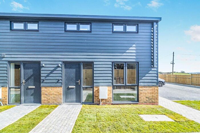 3 Bedroom Terraced House For Sale In Burston Ridge Farm, Rowsham, Aylesbury, HP22
