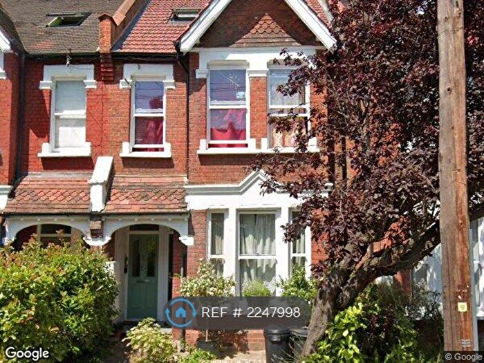 3 Bedroom Maisonette To Rent In Penwortham Road, London, SW16