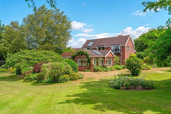 6 Bedroom Detached House For Sale In Hawford Lock Lane Claines, Worcestershire, WR3