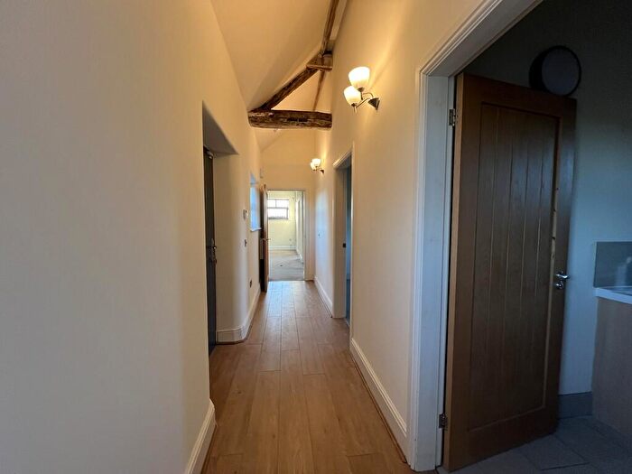 2 Bedroom Barn Conversion To Rent In Manor Farm, Church Laneham, DN22