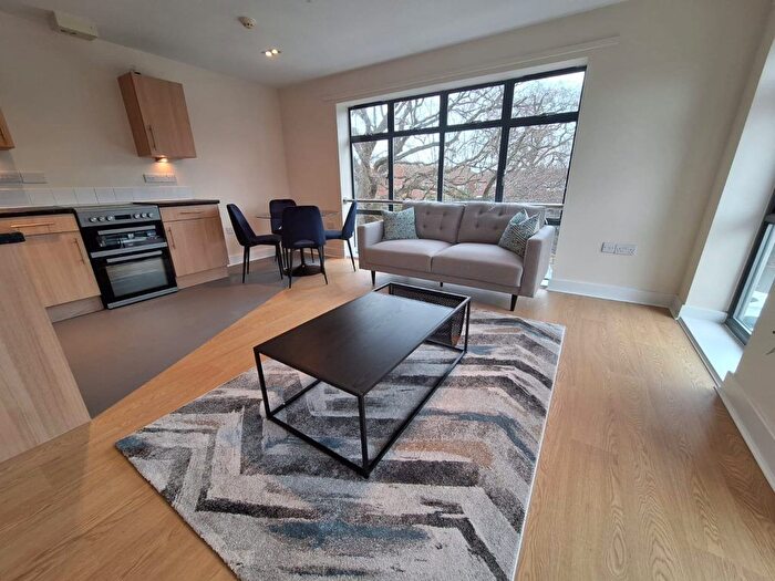 1 Bedroom Flat To Rent In Fairmile Road, Christchurch, BH23