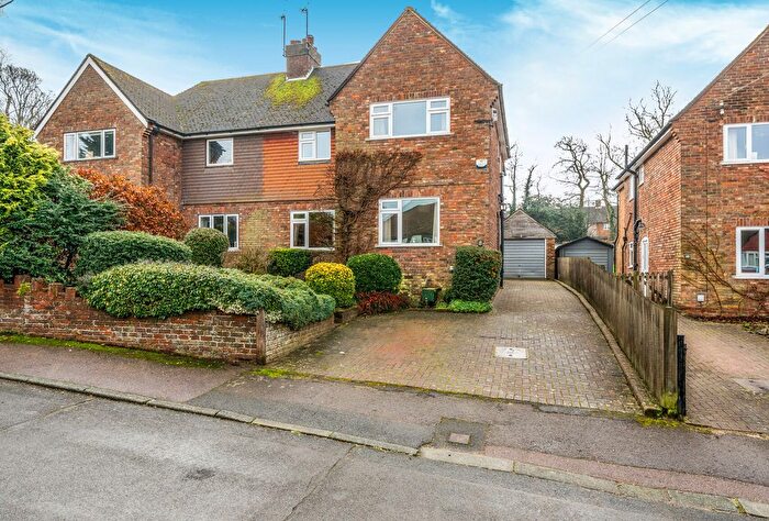 4 Bedroom Semi Detached House For Sale In Pinewood Avenue, Sevenoaks, Kent, TN14