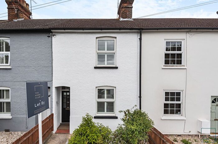 4 Bedroom Terraced House To Rent In Worplesdon Road, Guildford, GU2