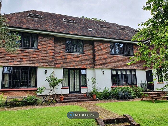 1 Bedroom Flat To Rent In Cedars, Tunbridge Wells, TN2