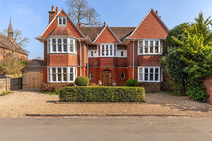 5 Bedroom Detached House For Sale In Millington Road, Cambridge, Cambridgeshire, CB3