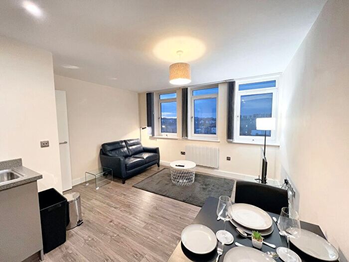 1 Bedroom Apartment For Sale In Queens Road, Queens House, CV1