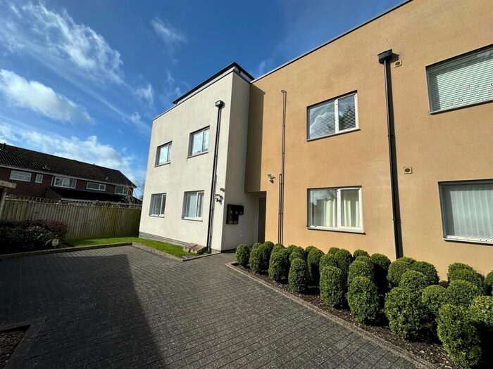 2 Bedroom Apartment To Rent In Millbrook Square, Grove, OX12
